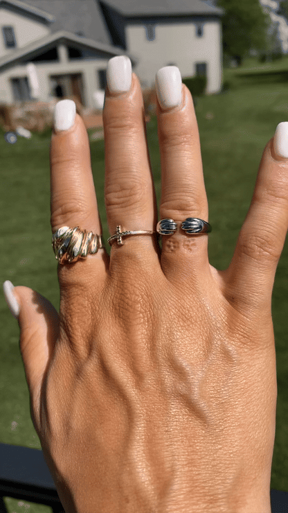 Paw Print Hug Ring - Buy 1 Get 1 FREE
